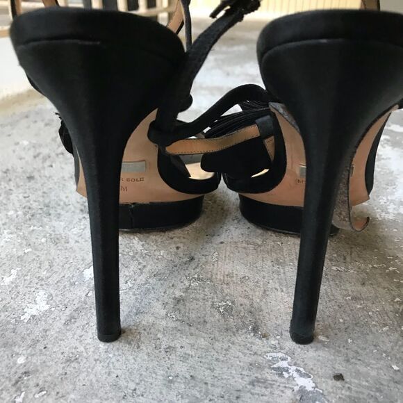 Badgley Mischka  - Picture 4 of 5